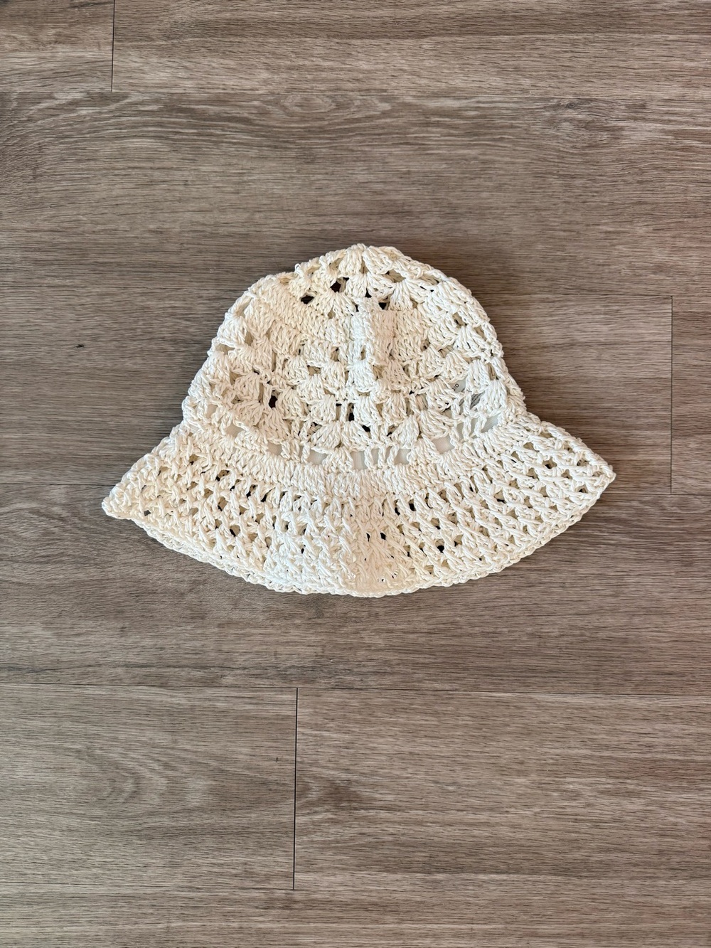 L*space Sunchaser Bucket Hat, Cream